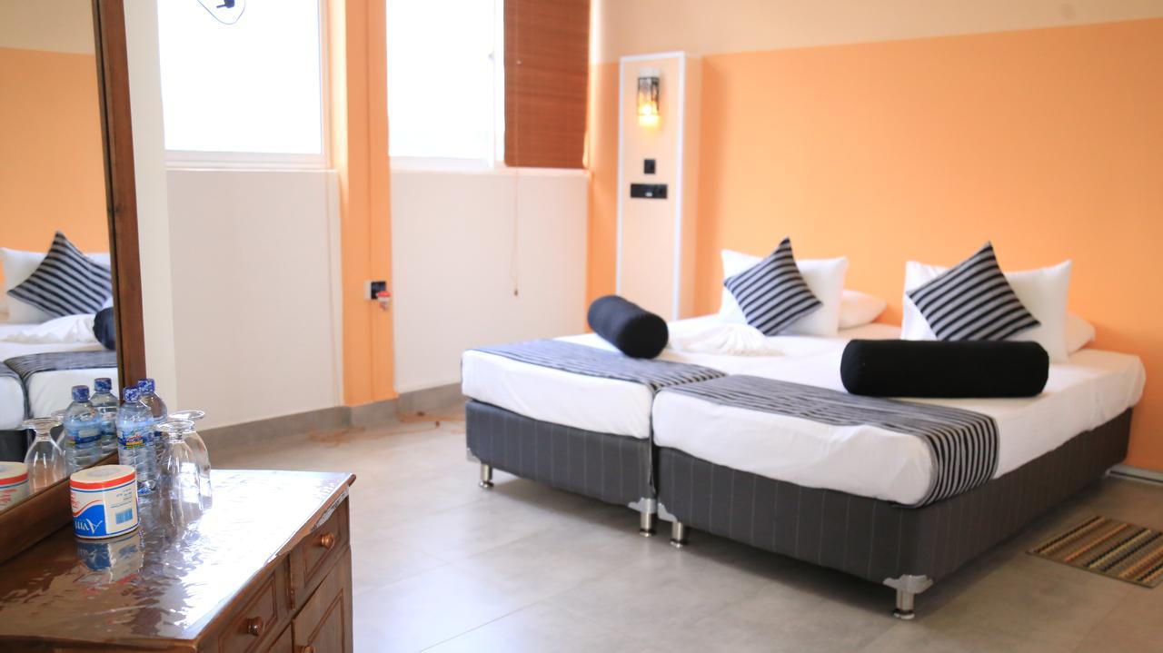 281 Kandy City Hostel & Rooms Deiyannewela Extérieur photo